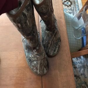 Camo boots